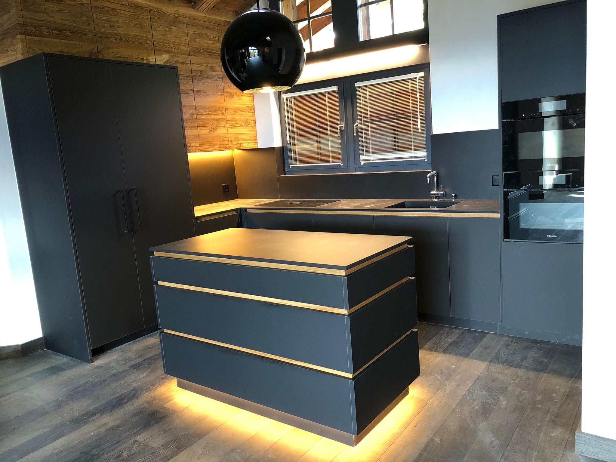 Atelier E SA - Yannick Dubosson