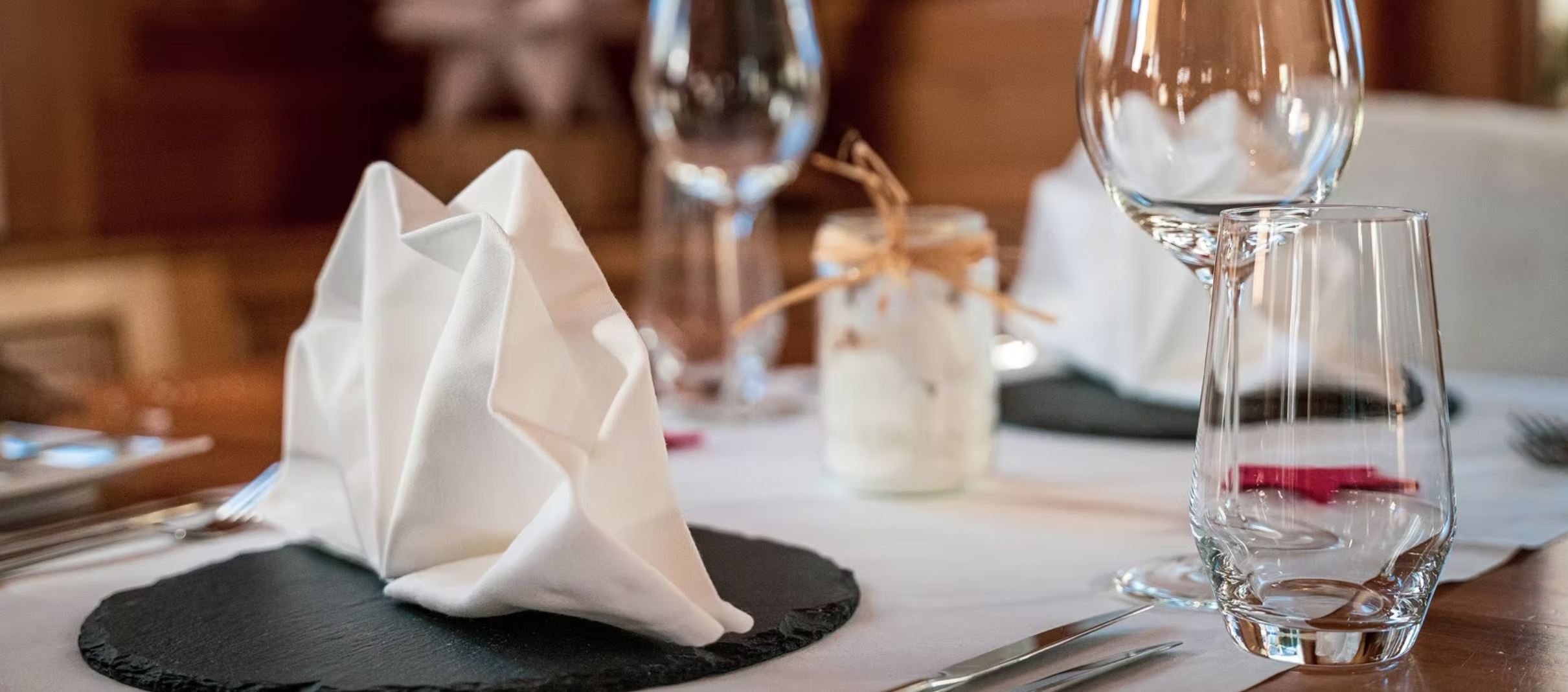 HOTEL • RESTAURANT STRAUSS