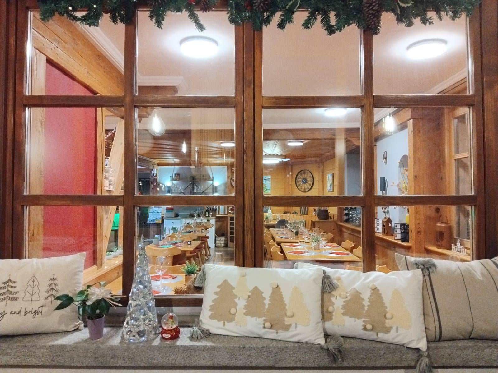 Ristorante Airö ⛰️🍷🍽️ Local food - Steak house - Rooms to rent 🛏️