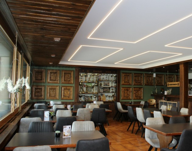 Andrea Carrino - Klicken, um das Panorama Bild vergrössert darzustellen