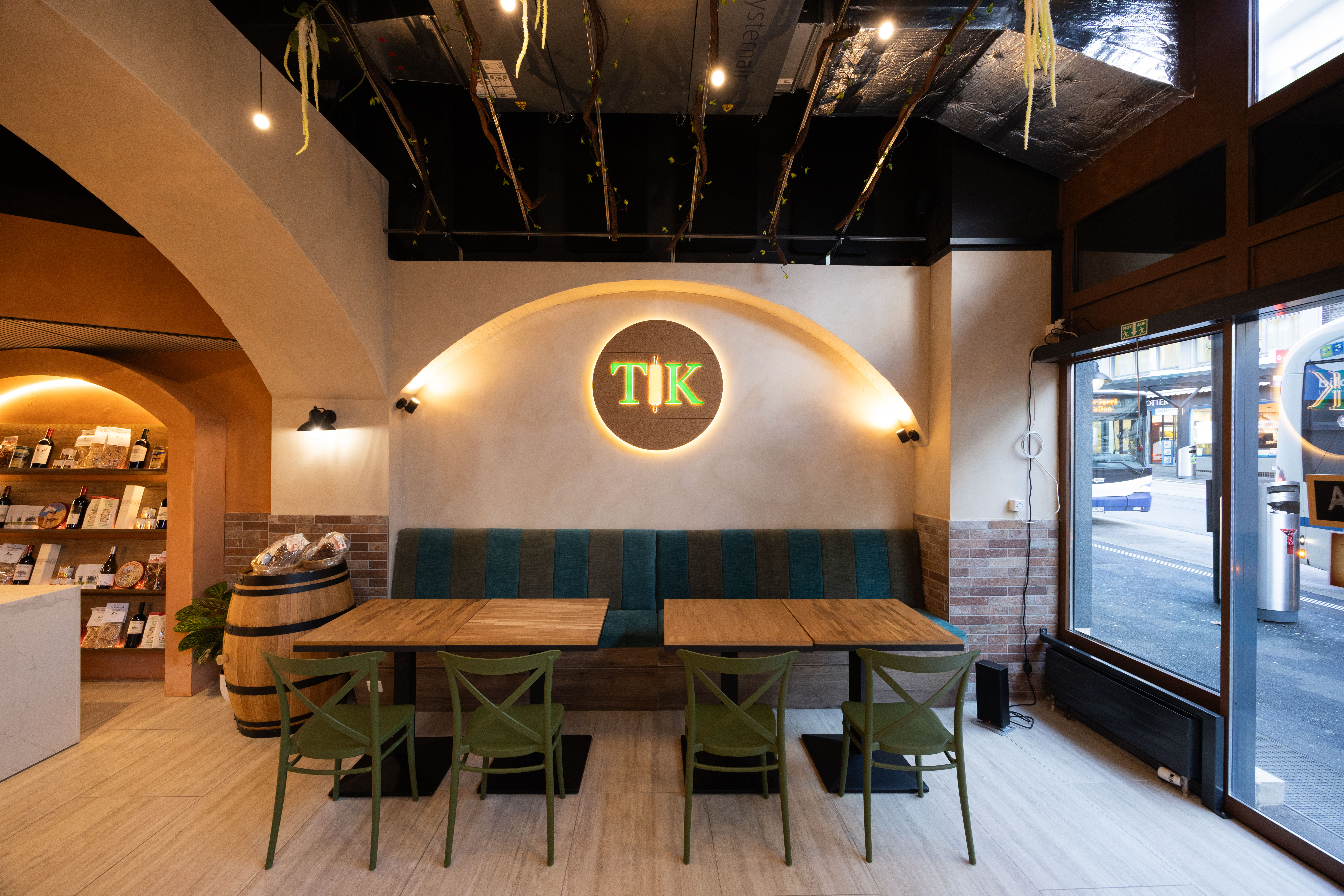 Tuscany Italian Kitchen - Klicken, um das Panorama Bild vergrössert darzustellen