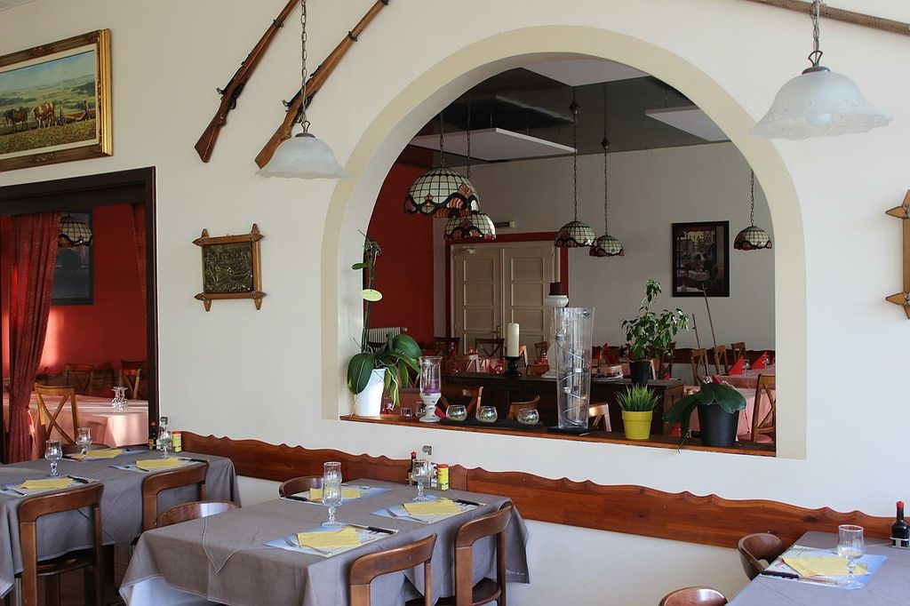 RestaurantPizzeria du Stand de Vernand Café, Restaurant à Romanelsur