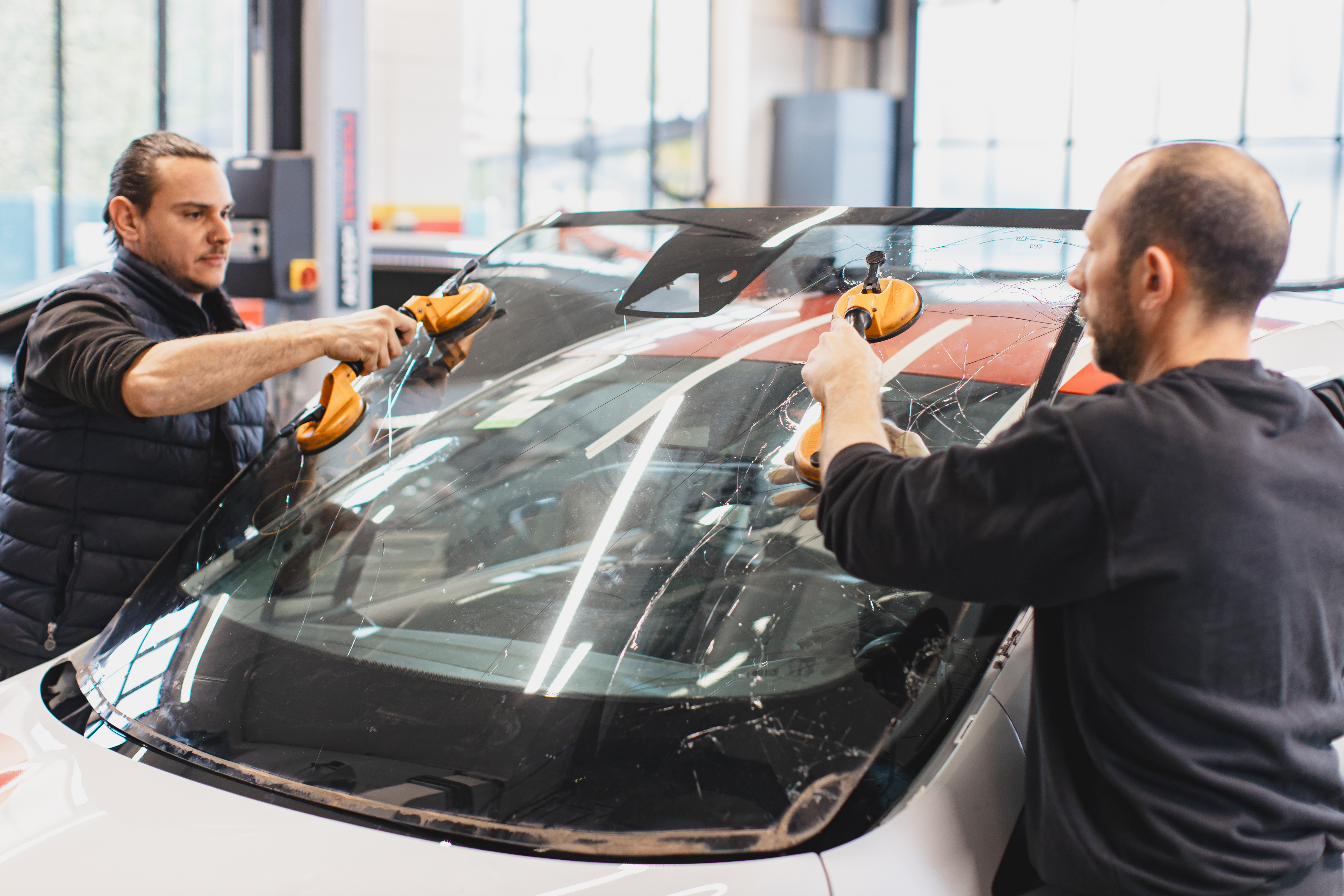 Autoronchetti Sagl - Klicken, um das Panorama Bild vergrössert darzustellen