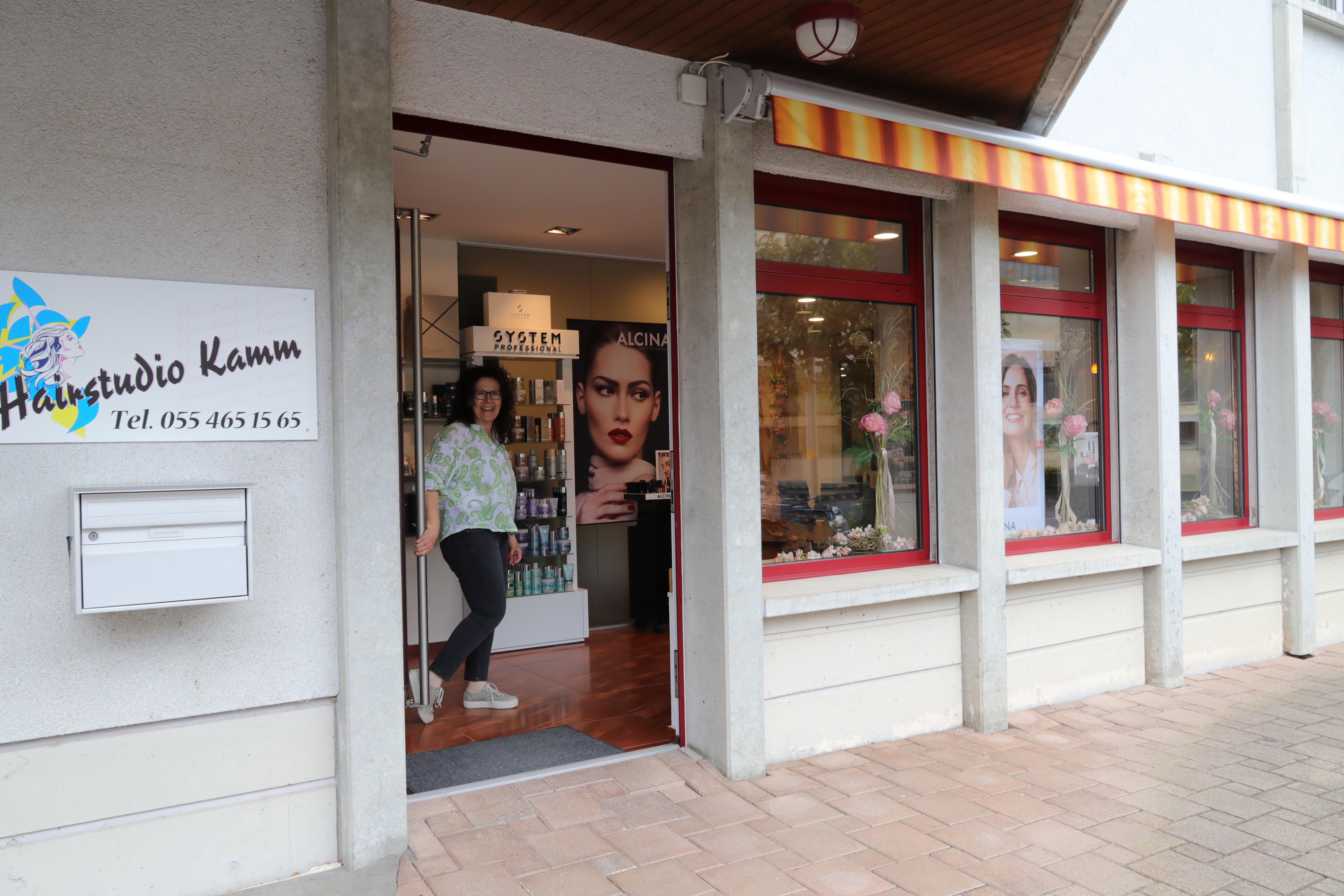 Hairstudio Kamm - Klicken, um das Panorama Bild vergrössert darzustellen