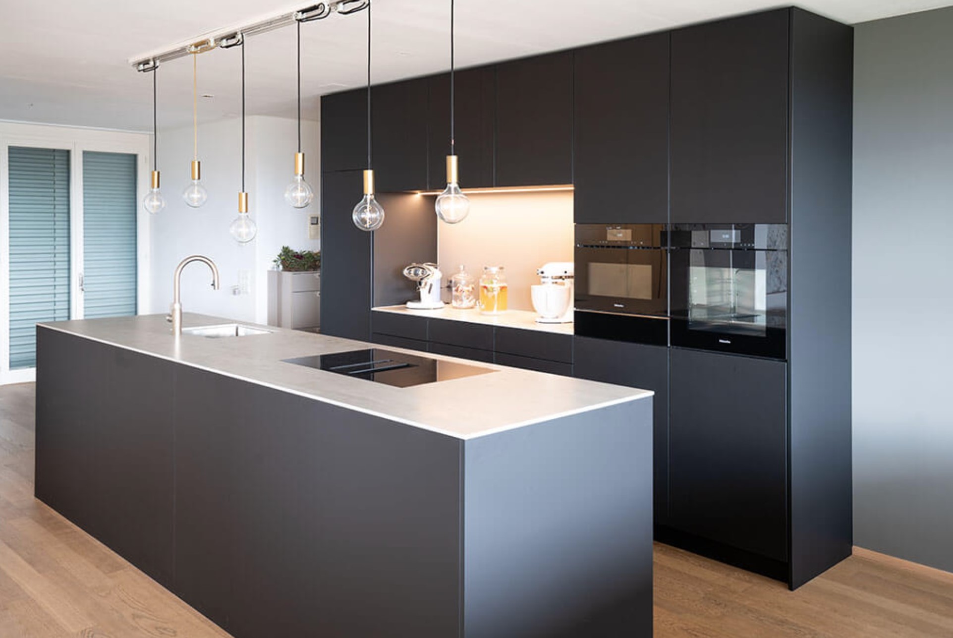 Marcel Müller, innenausbau-masskuechen.ch – click to enlarge the panorama picture