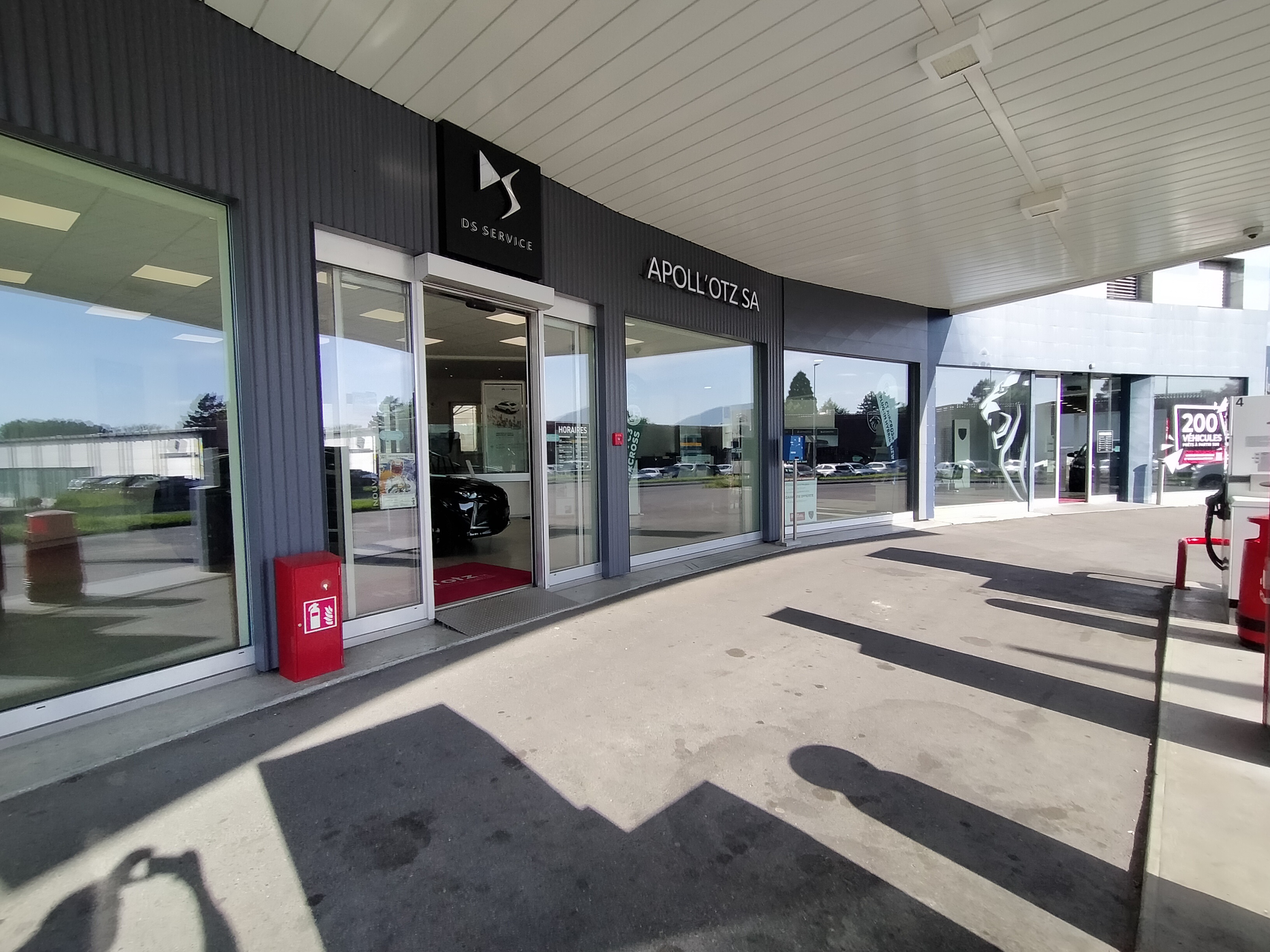 Garages Hotz SA Yverdon-les-Bains - Klicken, um das Panorama Bild vergrössert darzustellen