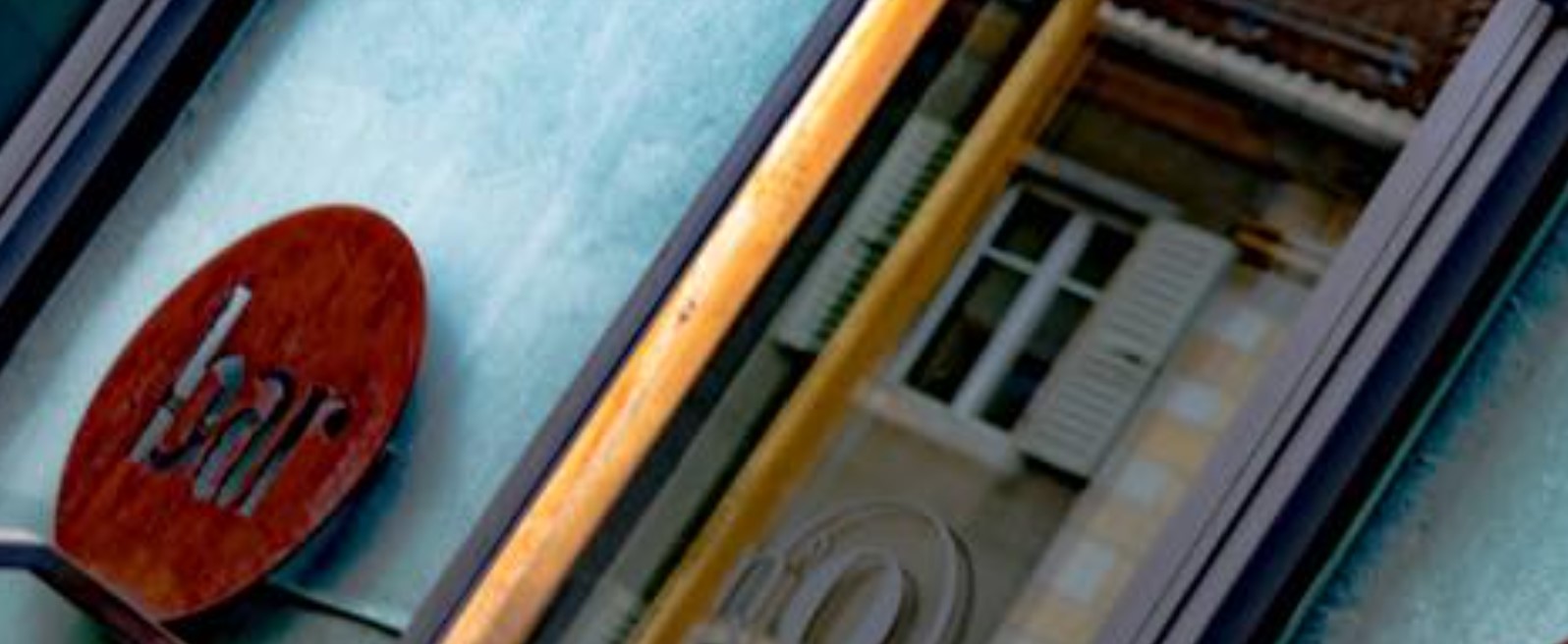 Restaurant & Bar à Vins N°9