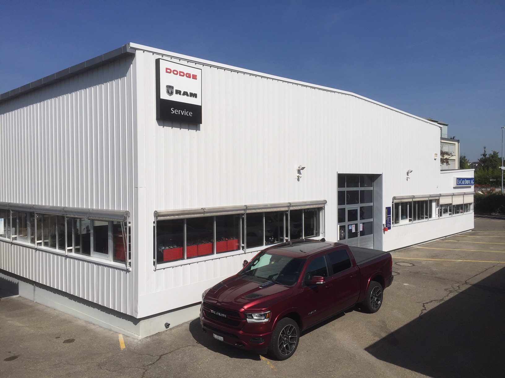 Us Car Drive AG - Klicken, um das Panorama Bild vergrössert darzustellen