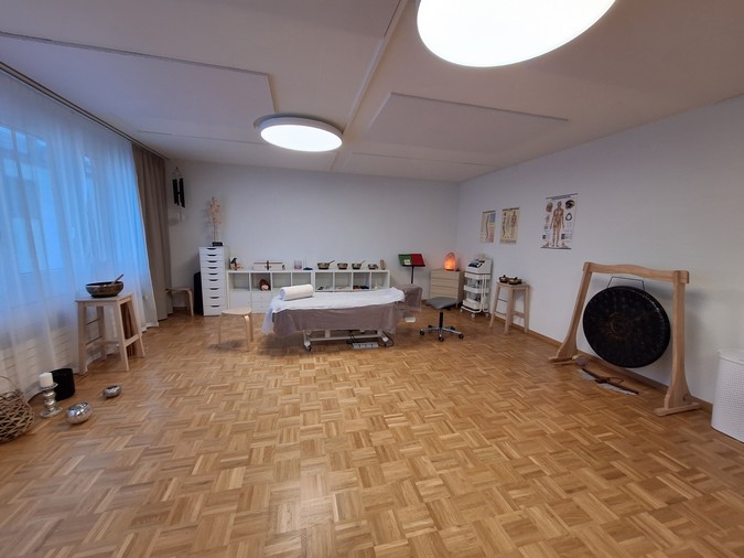 Praxis Nadia Oberbeck, Kinesiologie , Dorn Therapie und Klangmassagen