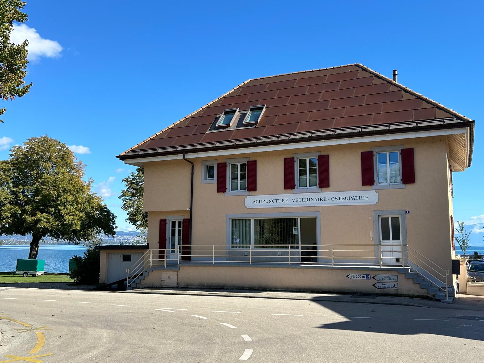 Cabinet d'Ostéopathie Vétérinaire Dr. Mireille Piguet - Klicken, um das Panorama Bild vergrössert darzustellen