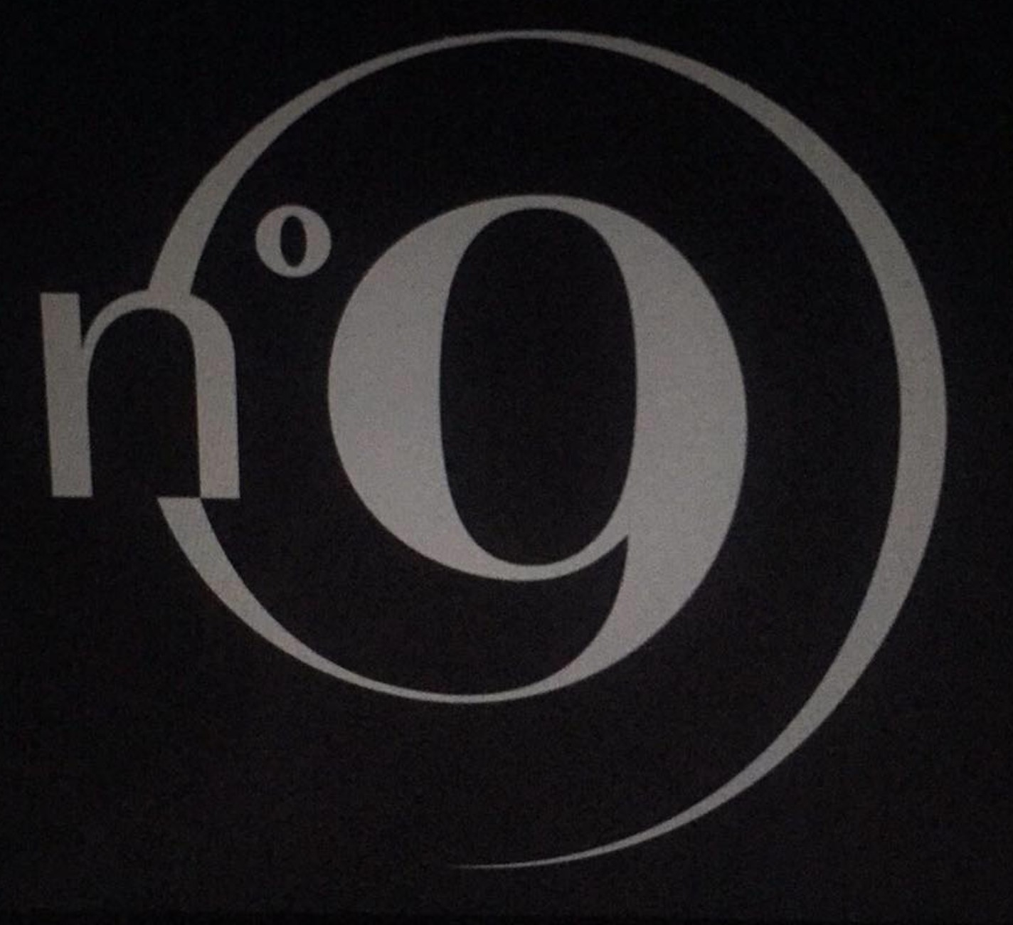 Restaurant & Bar à Vins N°9-Logo